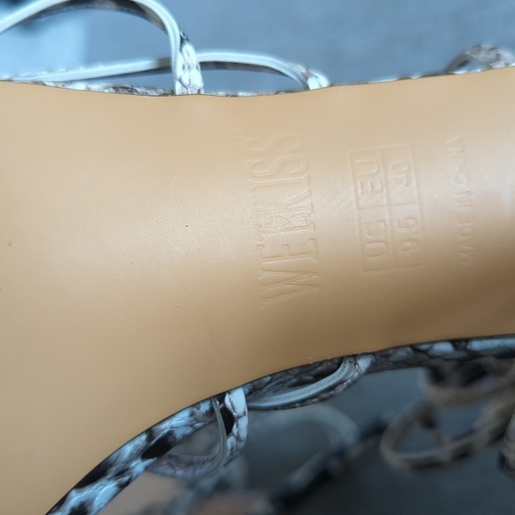 Wet Kiss Sultry Pointed Toe Snakeskin Print Lace Up Heels Size 40 US 9.5 - Picture 12 of 14